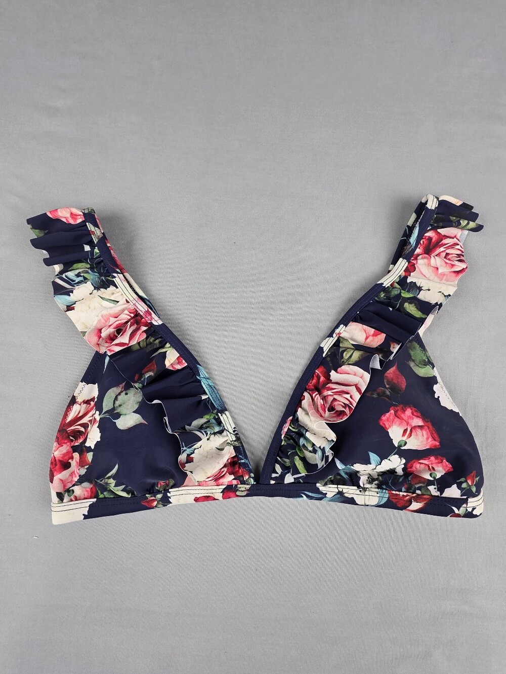 Cupshe Ruffled Floral Bikini Top Triangle Removable Pads Size Medium Soft Girl